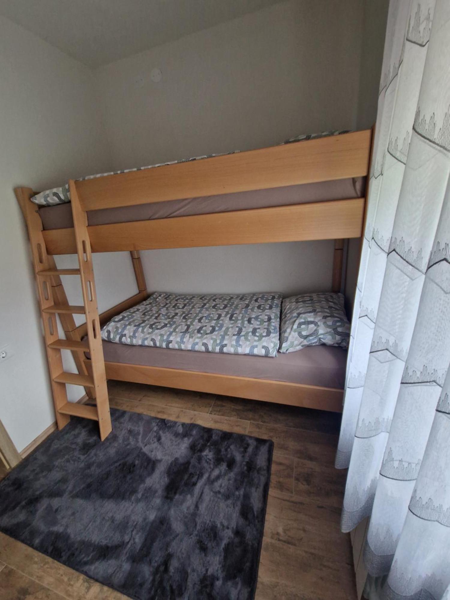 Apartma-Sobe Lejla Випава Экстерьер фото
